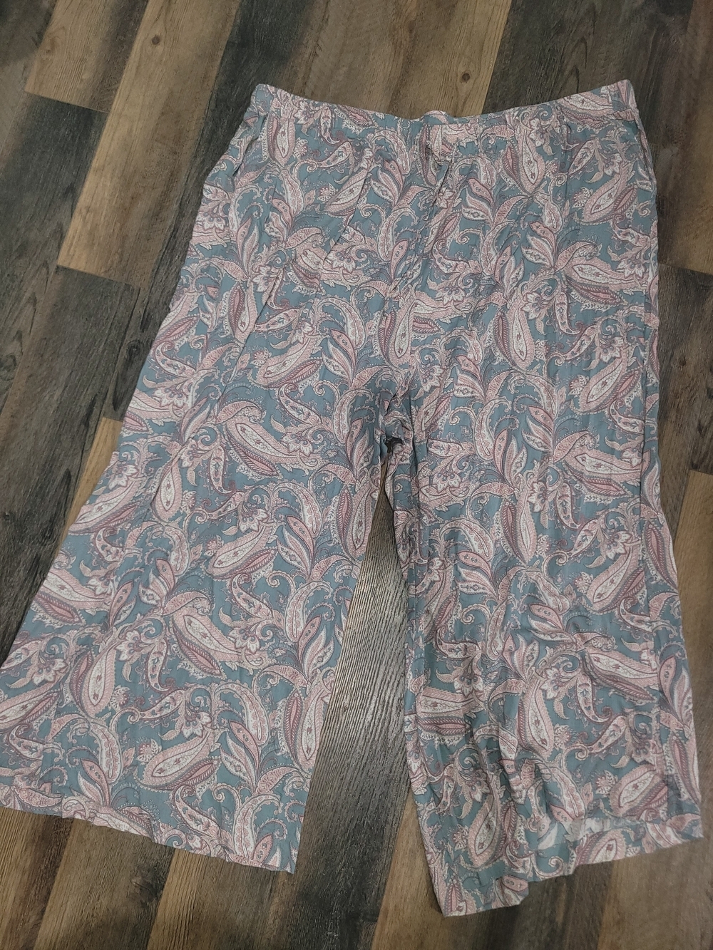 Torrid Bundle 2 Pair Plus Size 5S Pants Paisley & Tropical Palm Print Rayon